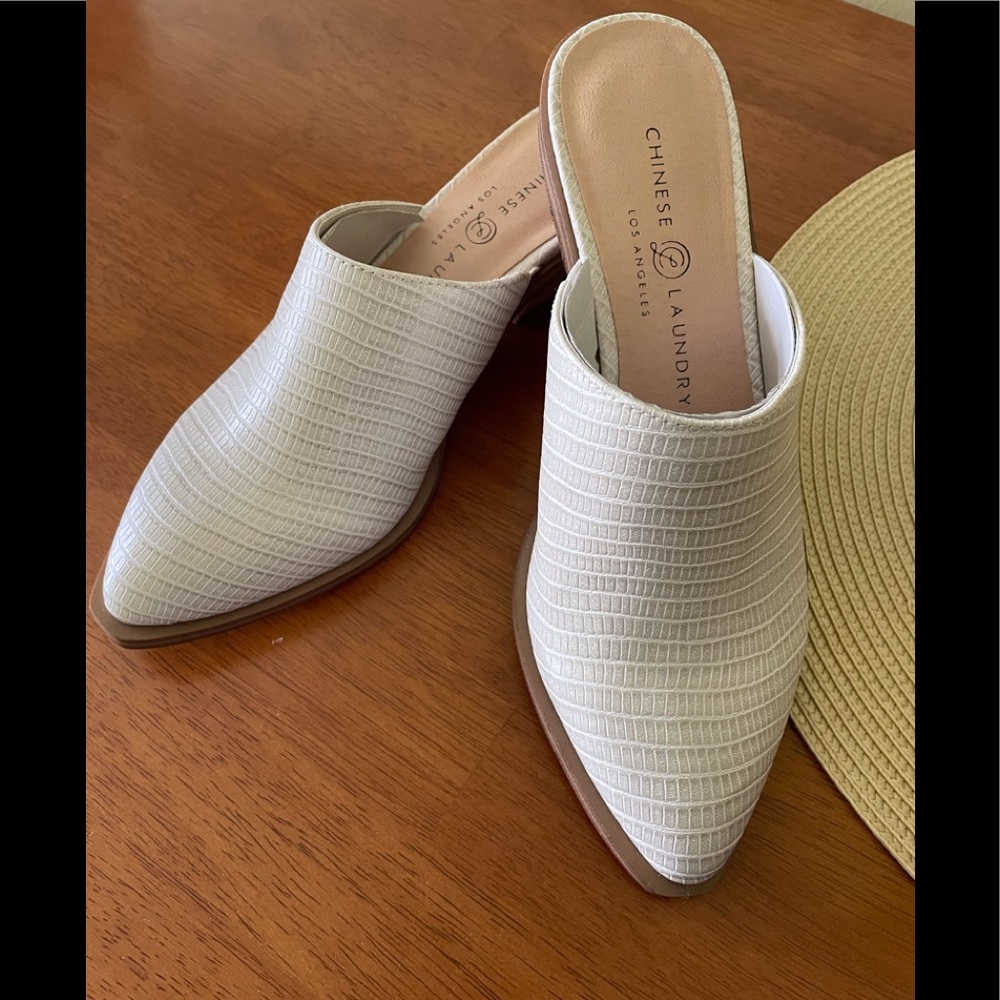 Chinese Laundry Mule Shoe